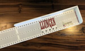 Muskie Bumper Bump Board w/Llungen Logo